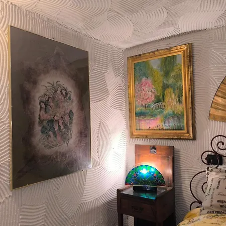 Tamerici House Гостевой дом Montecastrilli