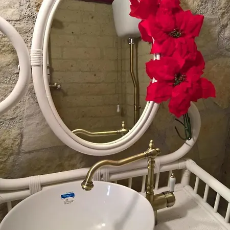 Гостевой дом Tamerici House Montecastrilli